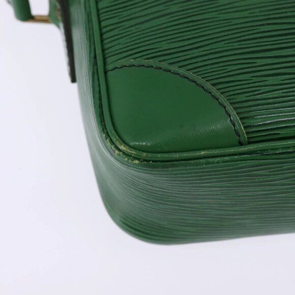 LOUIS VUITTON Epi Trocadero 23 Shoulder Bag Green M52304 LV Auth 145446 - Picture 5 of 16